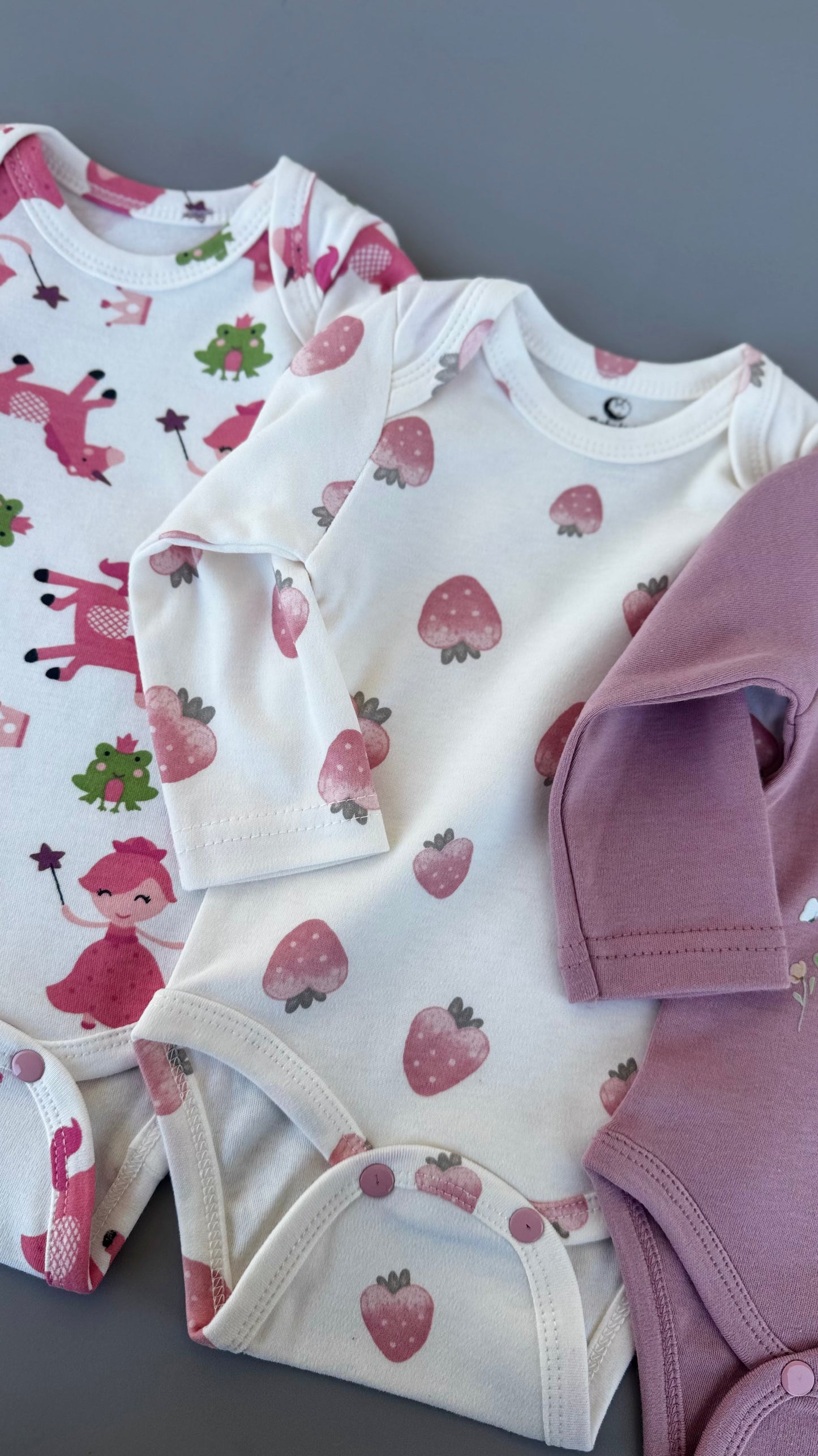 Baby bodysuit 3 pieces