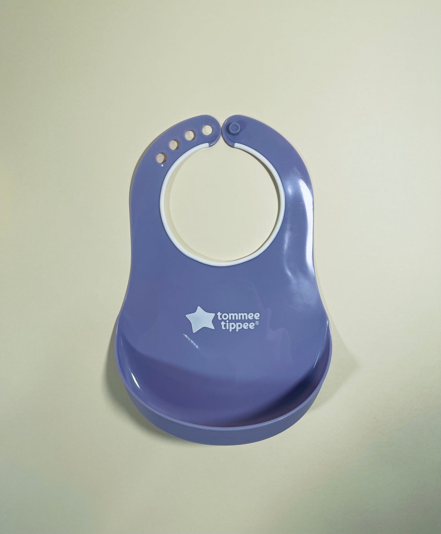 Tommee tippee bib