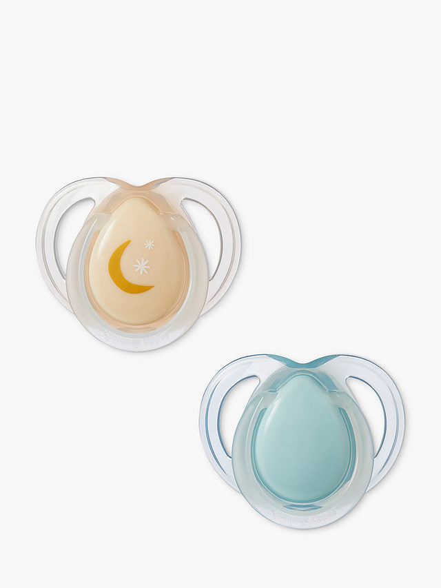 Tommee Tippee 0-6m  ightime Soothers Pacifiers