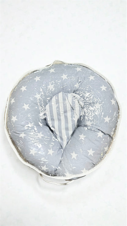 Breastfeeding pillow + cover