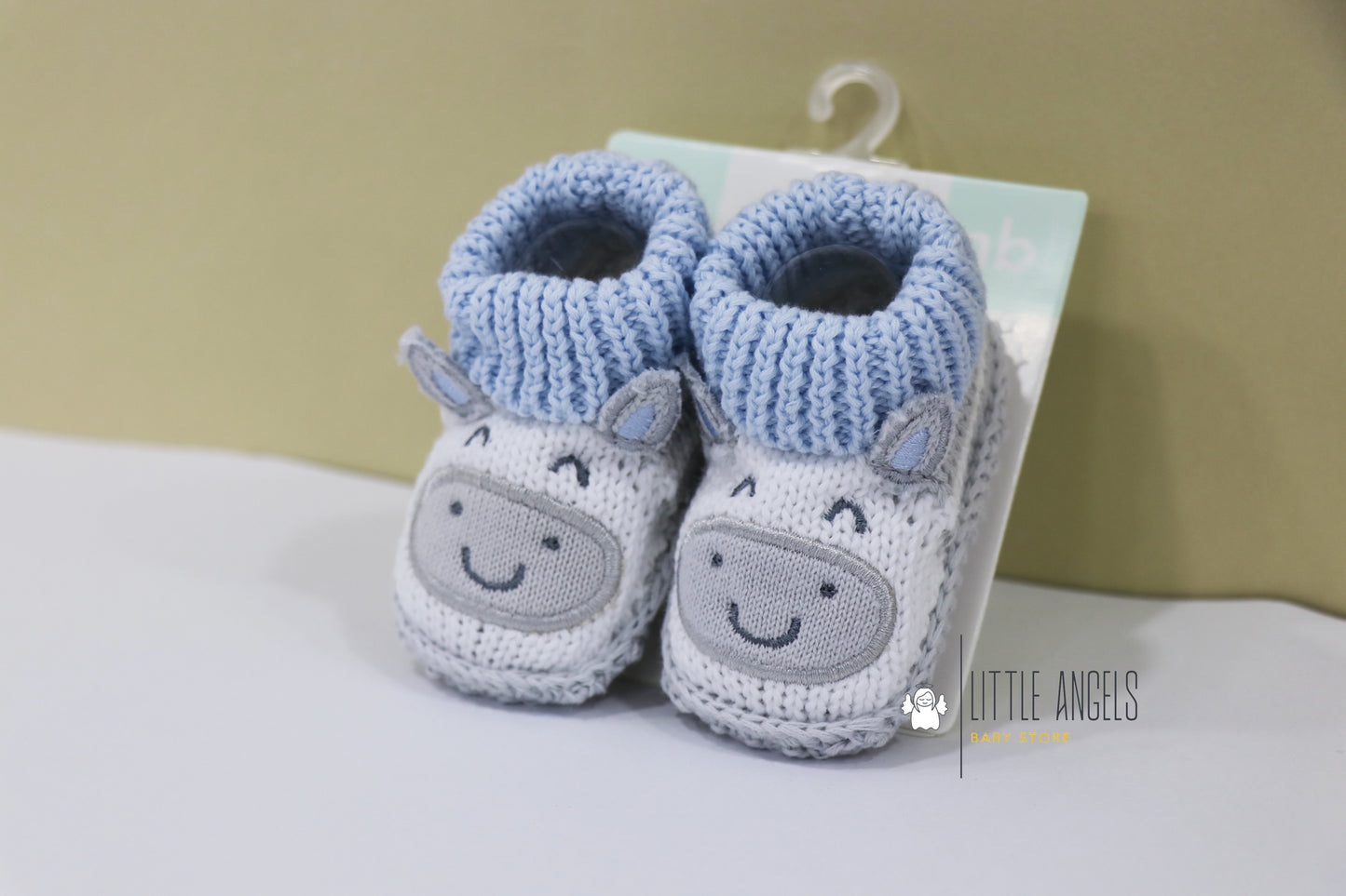 Newborn wool socks