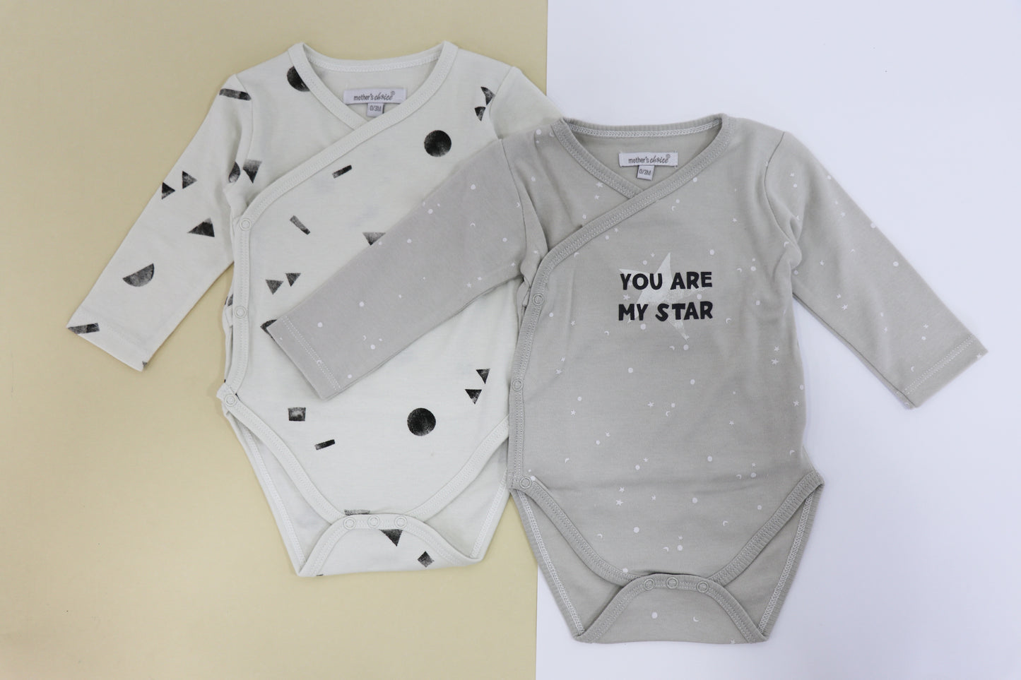 2 Pieces baby onesies